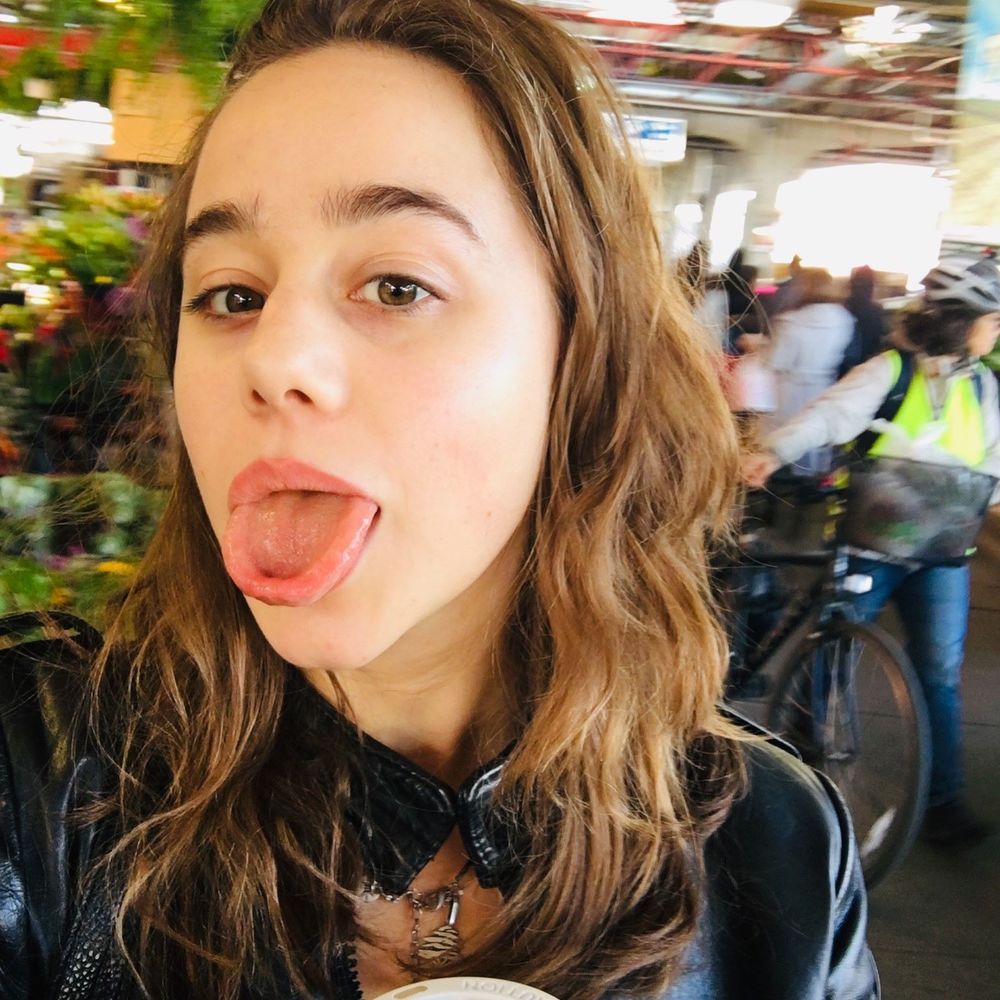 Meet your Posher, Maria